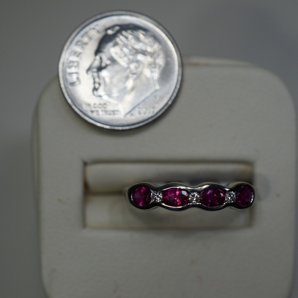 18KW Gold Genuine Ruby & Diamond Ring - Picture 5 of 5